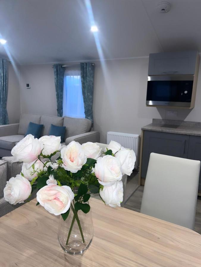 Brand New Modern Holiday Home - Haven The Orchards Holiday Park Saint Osyth Exterior foto